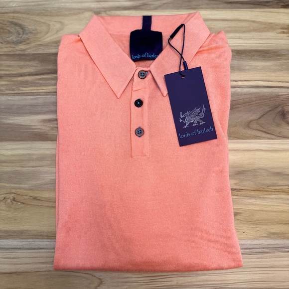 Coral short sleeved Lords of Harlech medium sweater shirt. - Picture 1 of 2